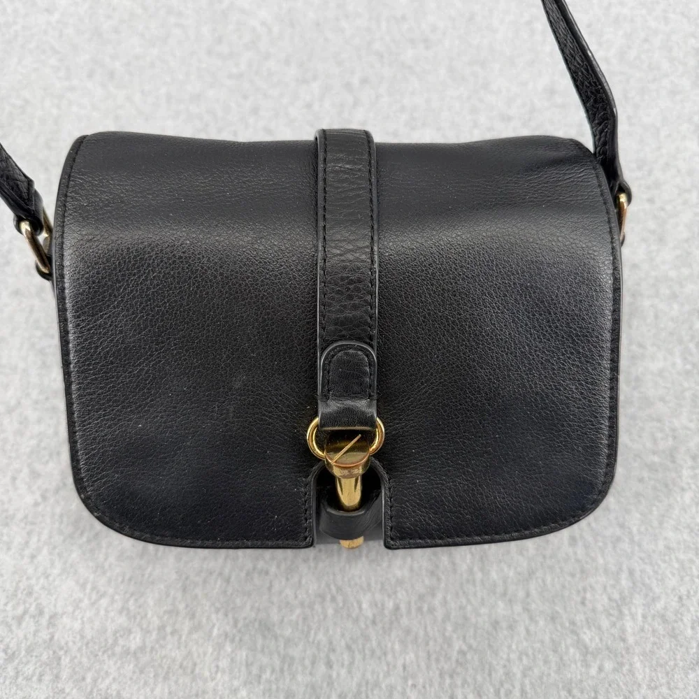 Vince Camuto Black Pebbled Leather Crossbody Bag Gold Toggle Saddle Bag - Picture 3 of 10